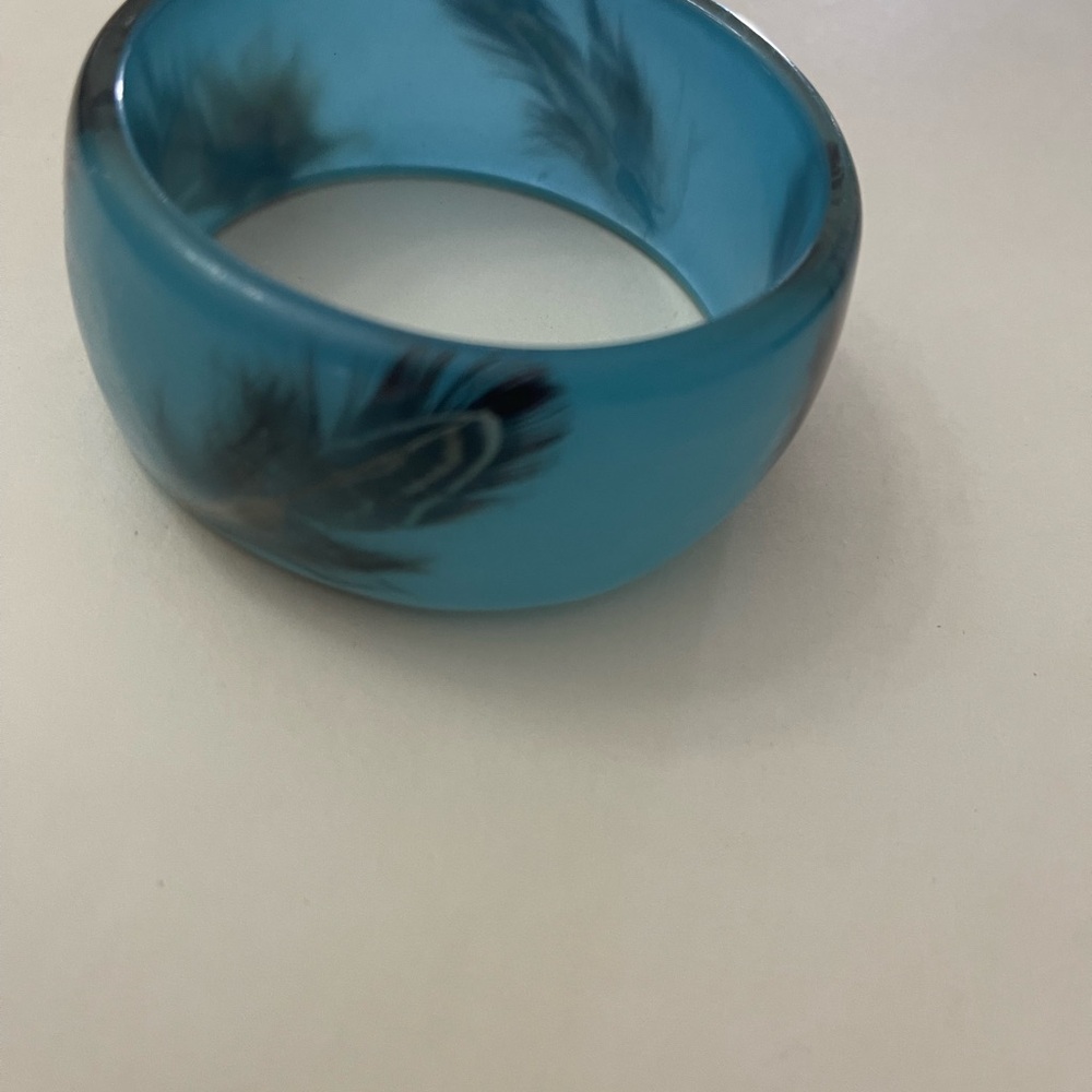 Blue Resin and Feathers Bangle Bracelet
